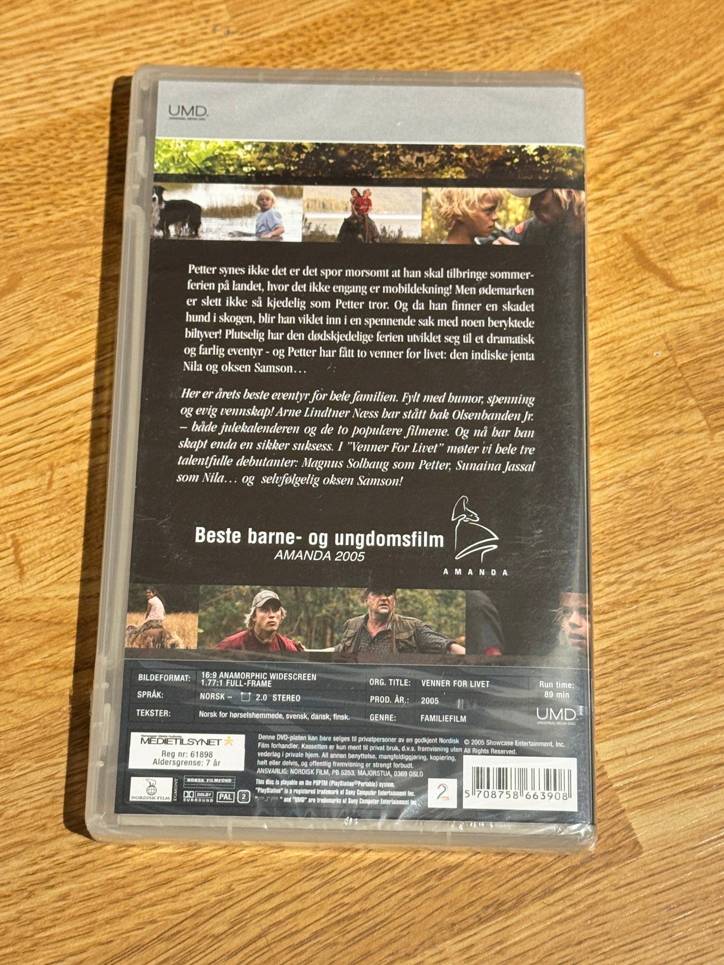 Bakside av cover til Venner for livet, PSP UMD-utgivelse