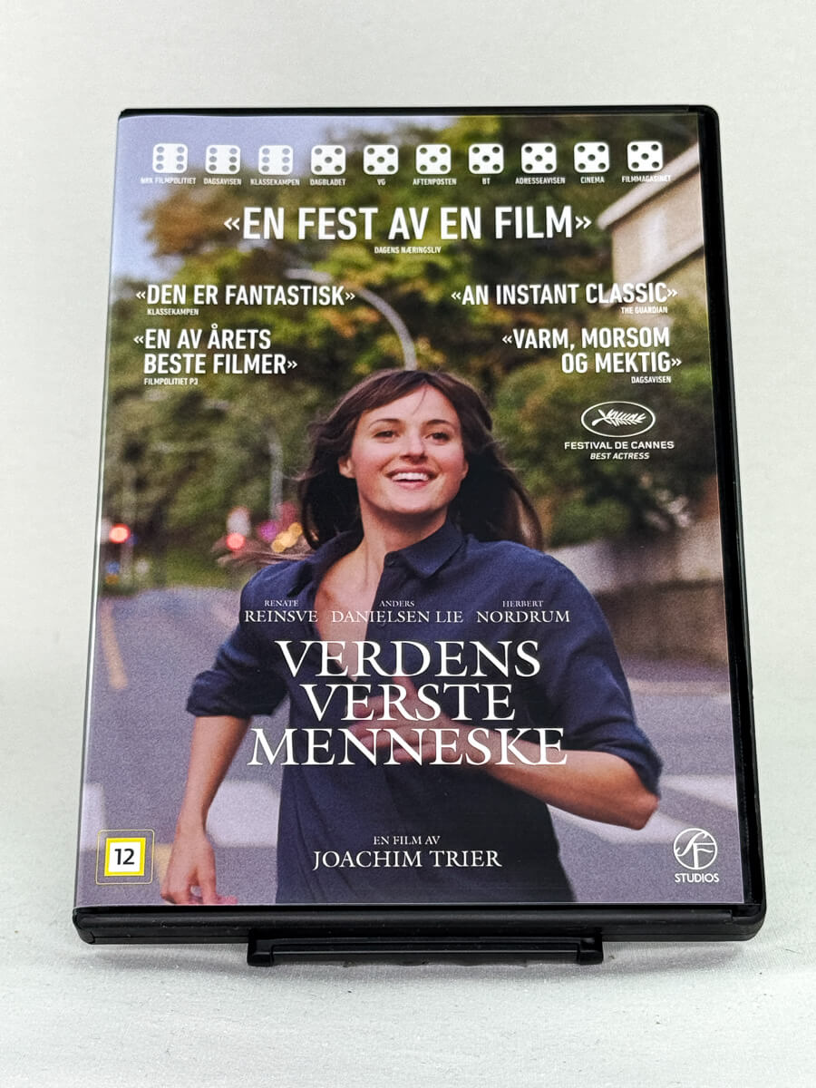 DVD-cover-forside til filmen Verdens verste menneske – Brukt DVD fra nettbutikken Brukbar Film