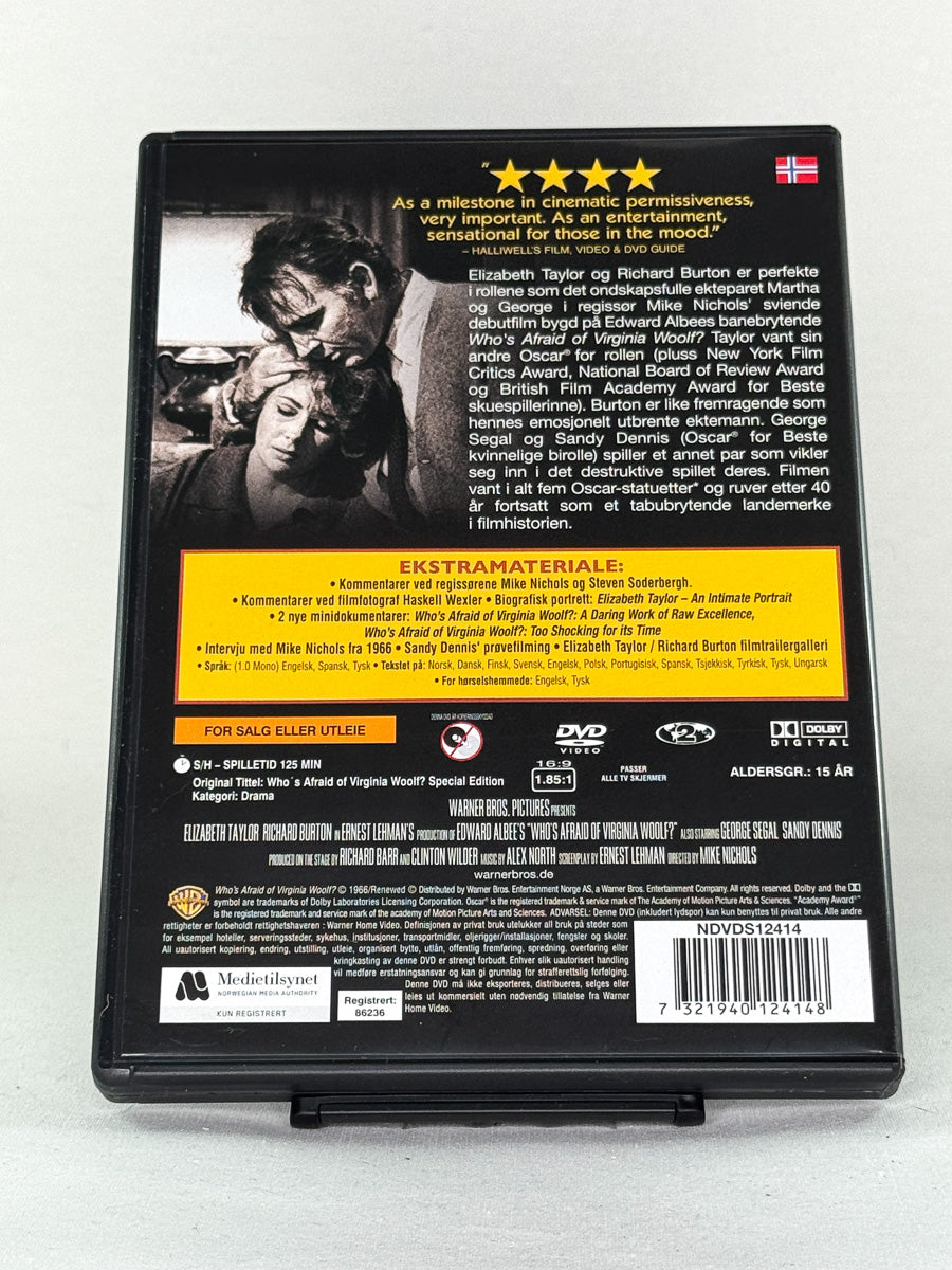 DVD-bakside til filmen Who’s Afraid of Virginia Woolf?
Baksiden viser info, spesifikasjoner og eventuell ekstratekst – produktbilde fra nettbutikken Brukbar Film