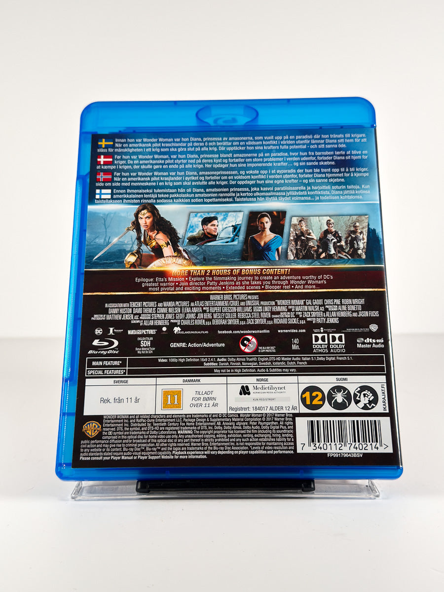 Bakside av cover til Wonder Woman på Blu-ray