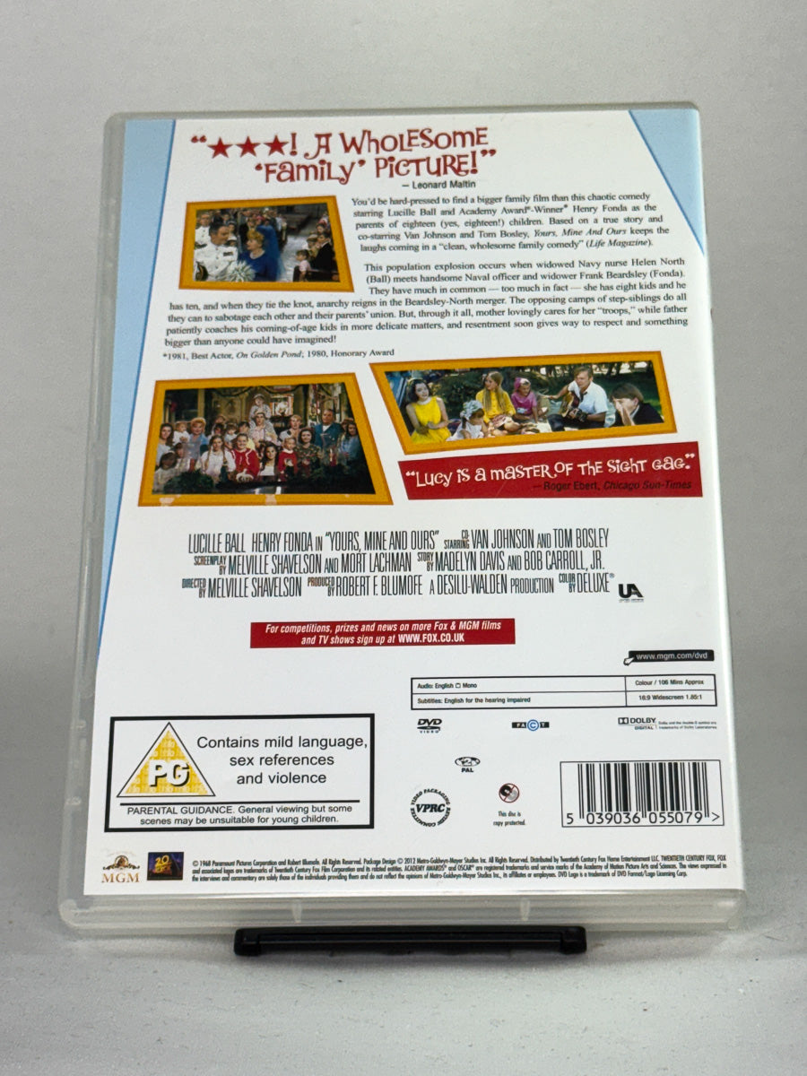 Bakside av DVD-cover til Yours, Mine & Ours – varm og humoristisk klassiker med Lucille Ball, second hand DVD-film fra Brukbar Film.
