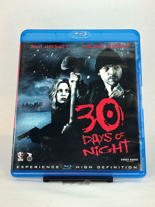 Forside av Blu-ray-cover for skrekkfilmen 30 Days of Night – brukt film tilgjengelig hos Brukbar Film