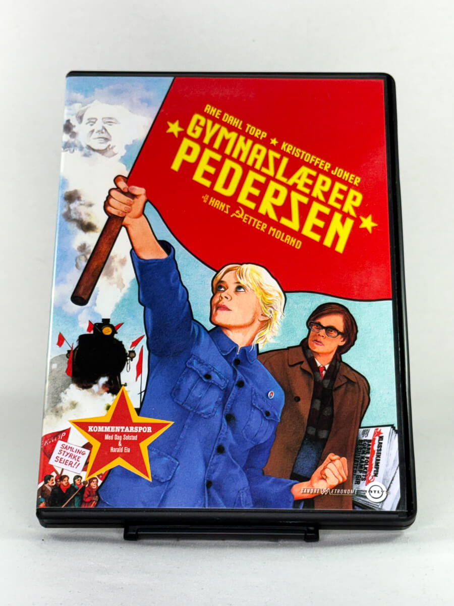 DVD-forside til filmen Gymnaslærer Pedersen
Originalt cover brukt for produktbilde i nettbutikken Brukbar Film