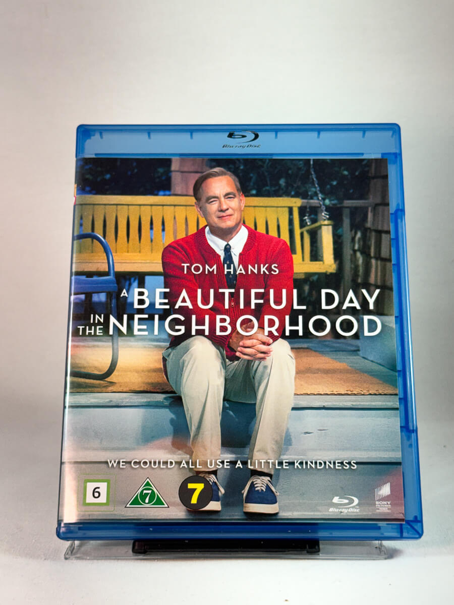 Forside av cover til A Beautiful Day in the Neighborhood, brukt original Blu-ray hos Brukbar Film