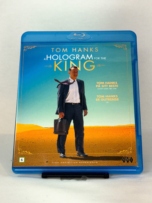 Forside av Blu-ray-cover til A Hologram for the King – brukt film med Tom Hanks, tilgjengelig hos Brukbar Film