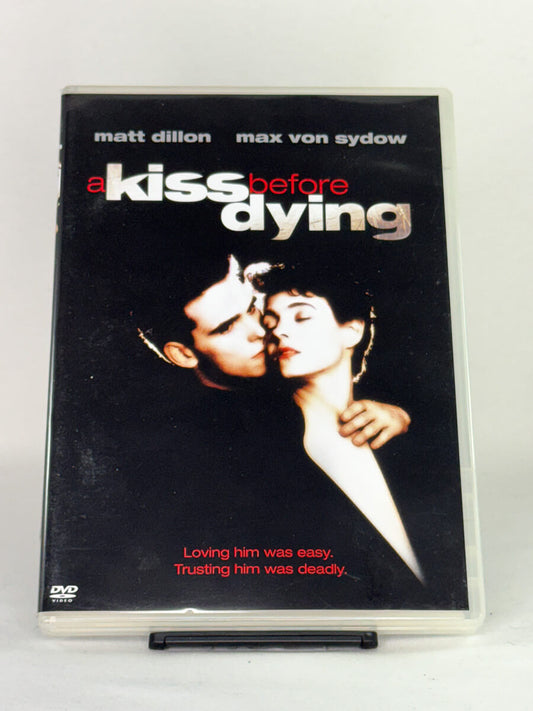 DVD-forside til filmen A Kiss Before Dying
Originalt cover brukt for produktbilde i nettbutikken Brukbar Film