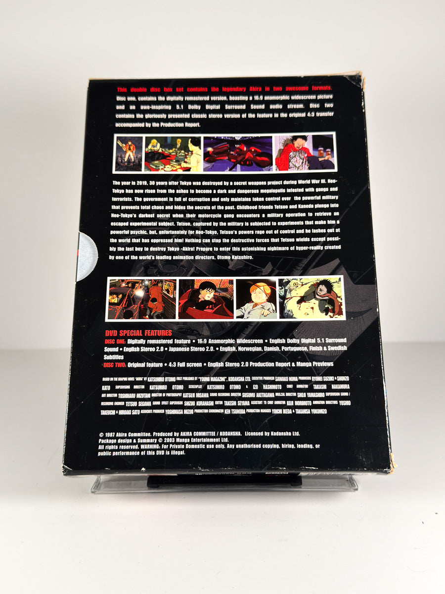 Bakside av cover til Akira: The Ultimate Collection på DVD