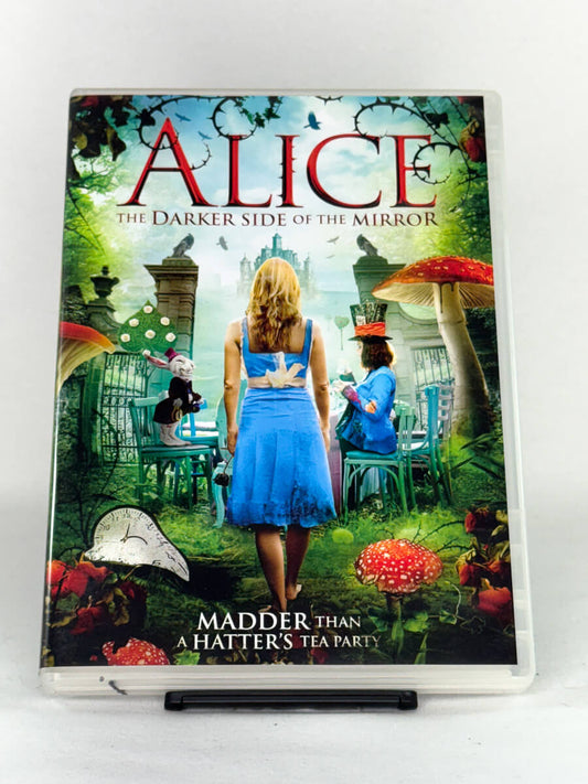 DVD-forside til filmen Alice: The Darker Side of the Mirror
Originalt cover brukt for produktbilde i nettbutikken Brukbar Film