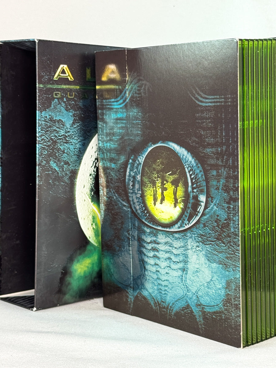 Alien Quadrilogy DVD-boks – brukt DVD-samling med klassiske Alien-filmer, tilgjengelig hos Brukbar Film