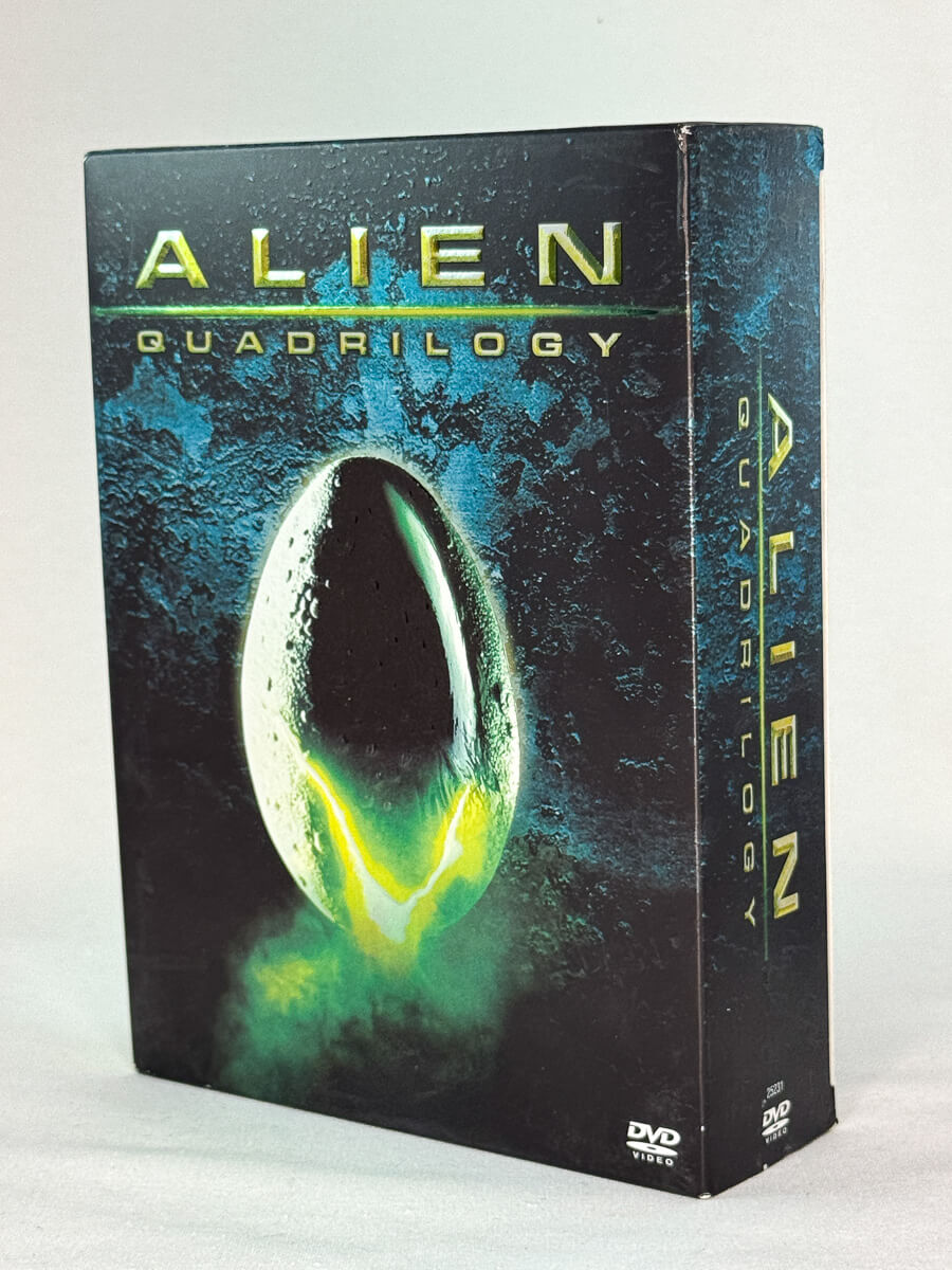 Alien Quadrilogy DVD-boks – brukt DVD-samling med klassiske Alien-filmer, tilgjengelig hos Brukbar Film