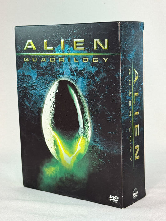 Alien Quadrilogy DVD-boks – brukt DVD-samling med klassiske Alien-filmer, tilgjengelig hos Brukbar Film