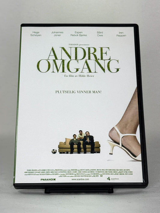 DVD-forside til filmen Andre omgang
Originalt cover brukt for produktbilde i nettbutikken Brukbar Film