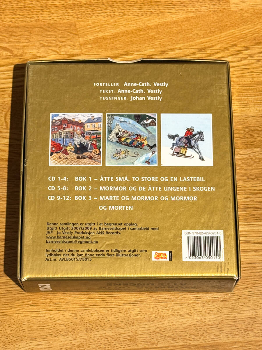 Bakside av cover til Anne-Cath. Vestly – Mormor og de åtte ungene på CD
