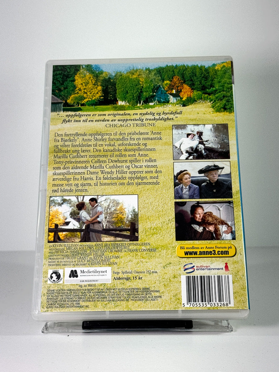 Bakside av cover til Anne fra Bjørkely Oppfølgeren, bruktfilm på DVD hos Brukbar Film