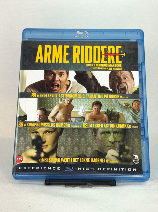 Forside av DVD-cover til Arme Riddere – norsk actionkomedie, brukt filmomslag fra Brukbar Film