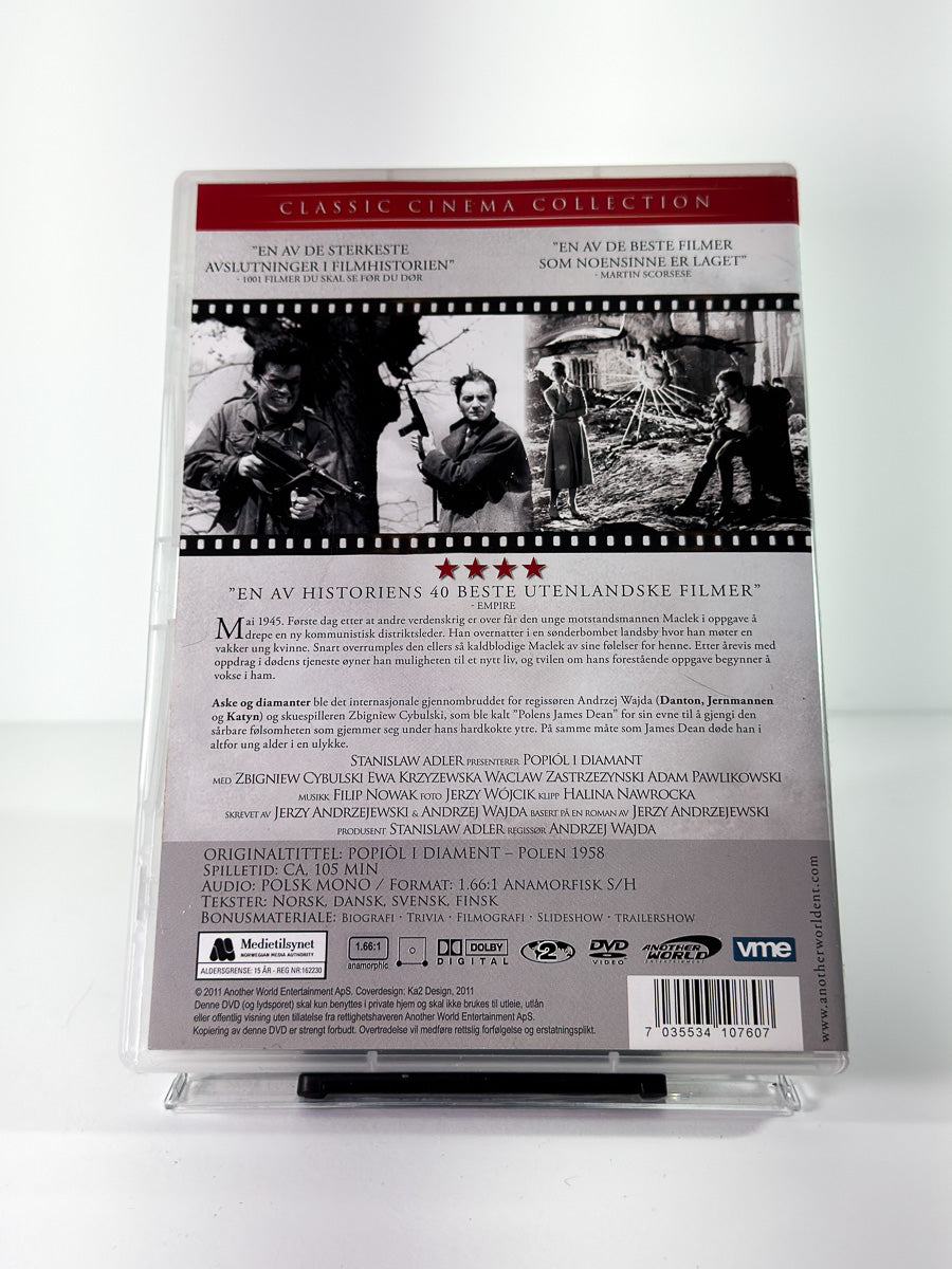 Bakside av cover til Aske og diamanter, bruktfilm på DVD hos Brukbar Film