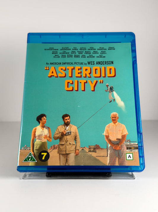 Forside av cover til Asteroid City på Blu-ray