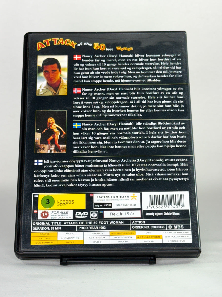 DVD-bakside til filmen Attack of the 50 Foot Woman
Baksiden viser info, spesifikasjoner og eventuell ekstratekst – produktbilde fra nettbutikken Brukbar Film