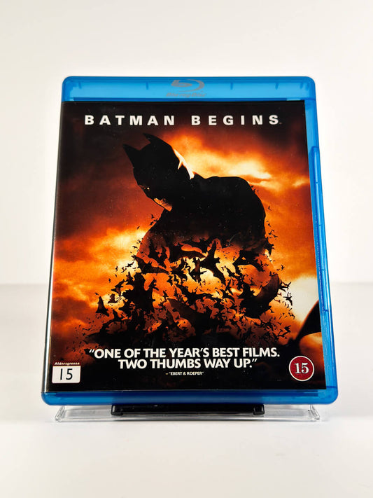 Forside av cover til Batman Begins på Blu-ray