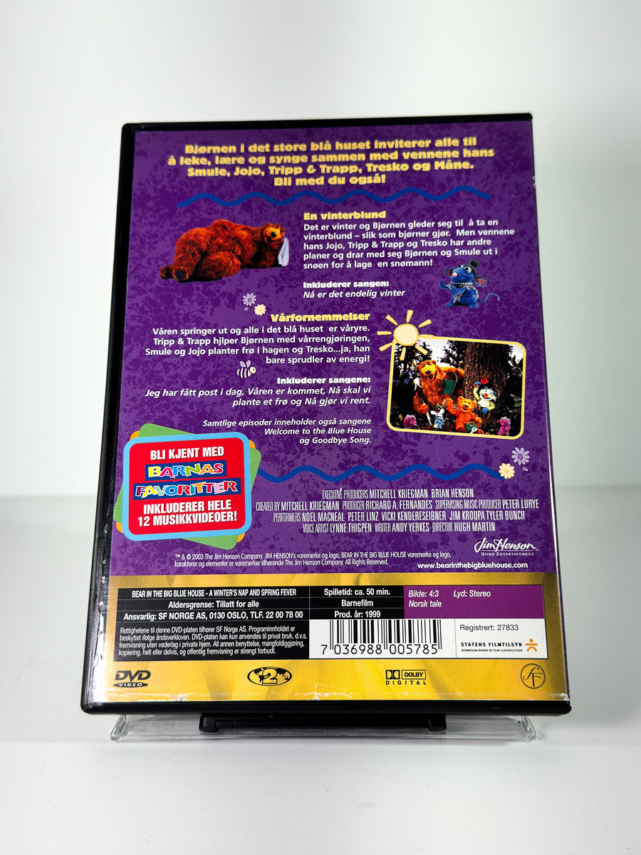 Bakside av cover til Bjørnen i det Store Blå Huset – En vinterblund & Vårfornemmelser på DVD