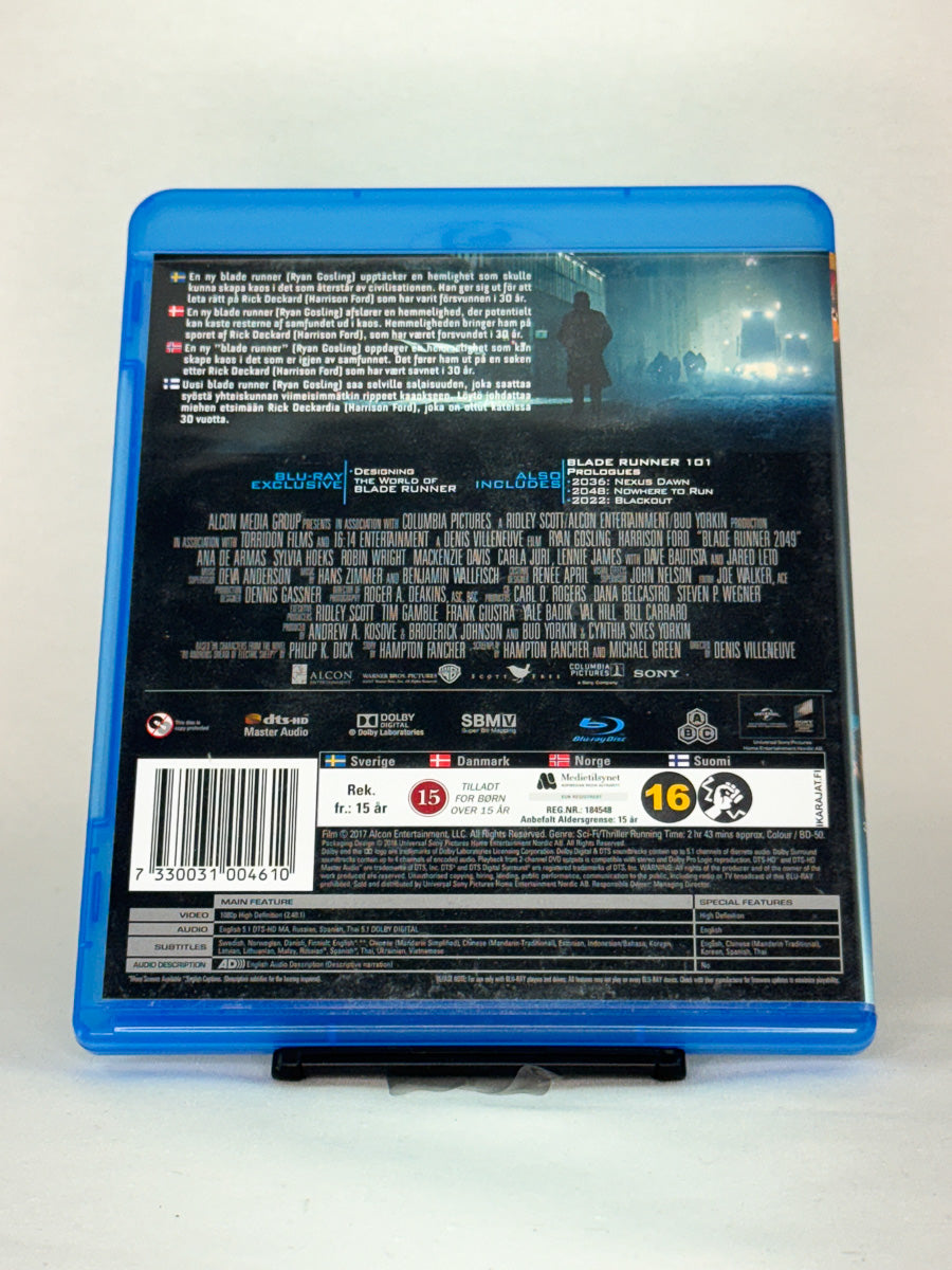 Bakside av Blu-ray-cover for Blade Runner 2049 – brukt original Blu-ray science fiction fra Brukbar Film