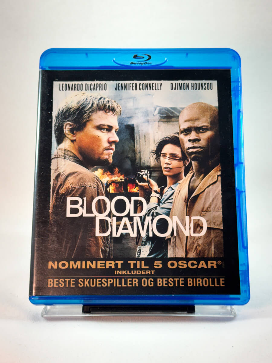 Forside av cover til Blood Diamond, brukt Blu-ray hos Brukbar Film