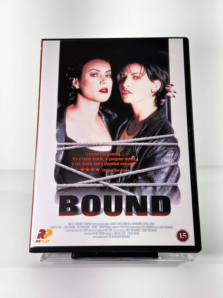 Forside av cover til Bound, bruktfilm hos nettbutikken Brukbar Film