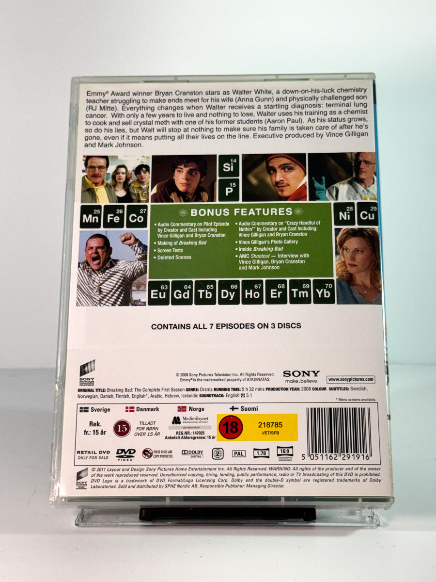 Bakside av cover til Breaking Bad – The Complete First Season, brukt original DVD hos Brukbar Film