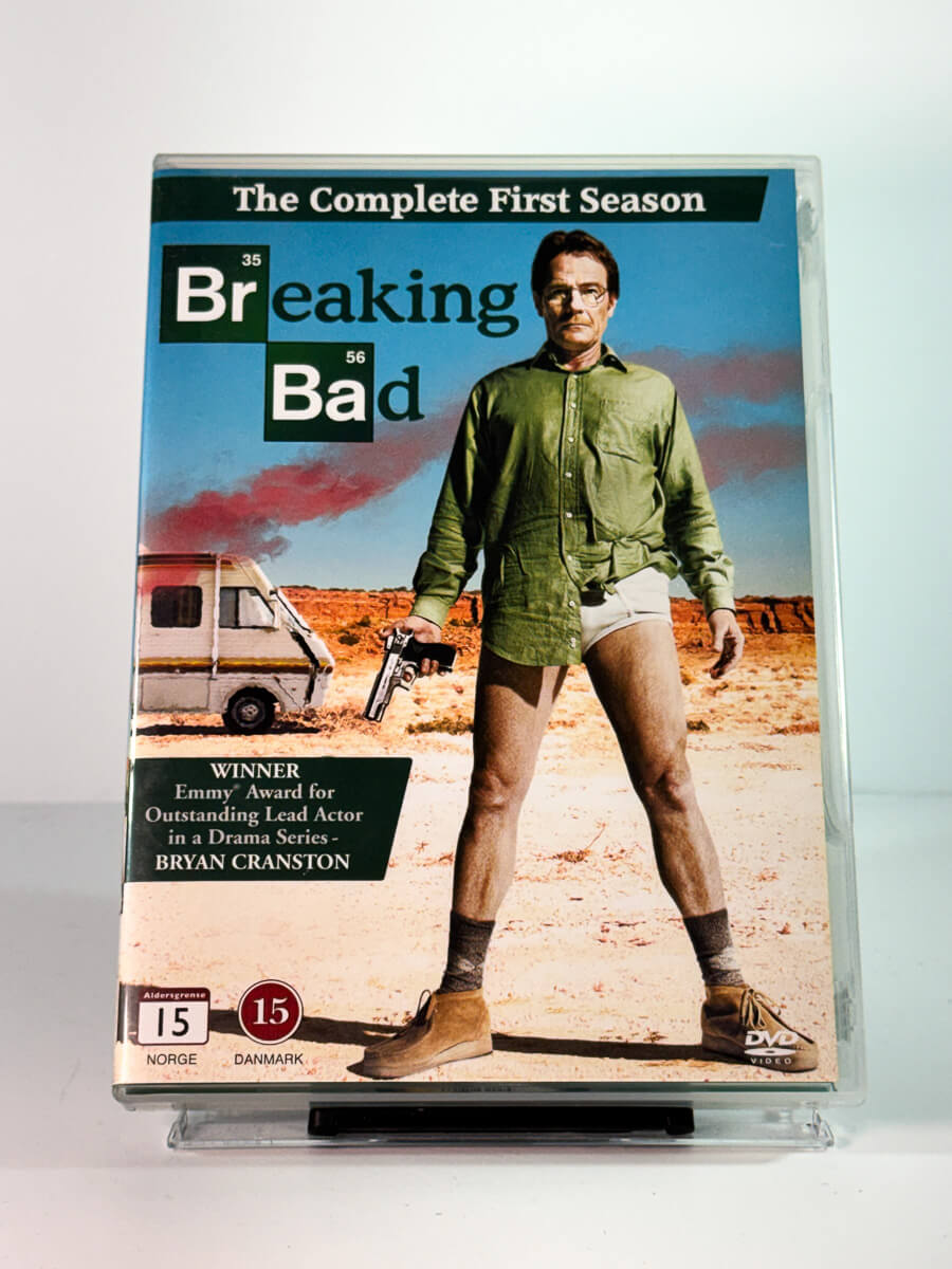 Forside av cover til Breaking Bad – The Complete First Season, bruktfilm på DVD hos Brukbar Film