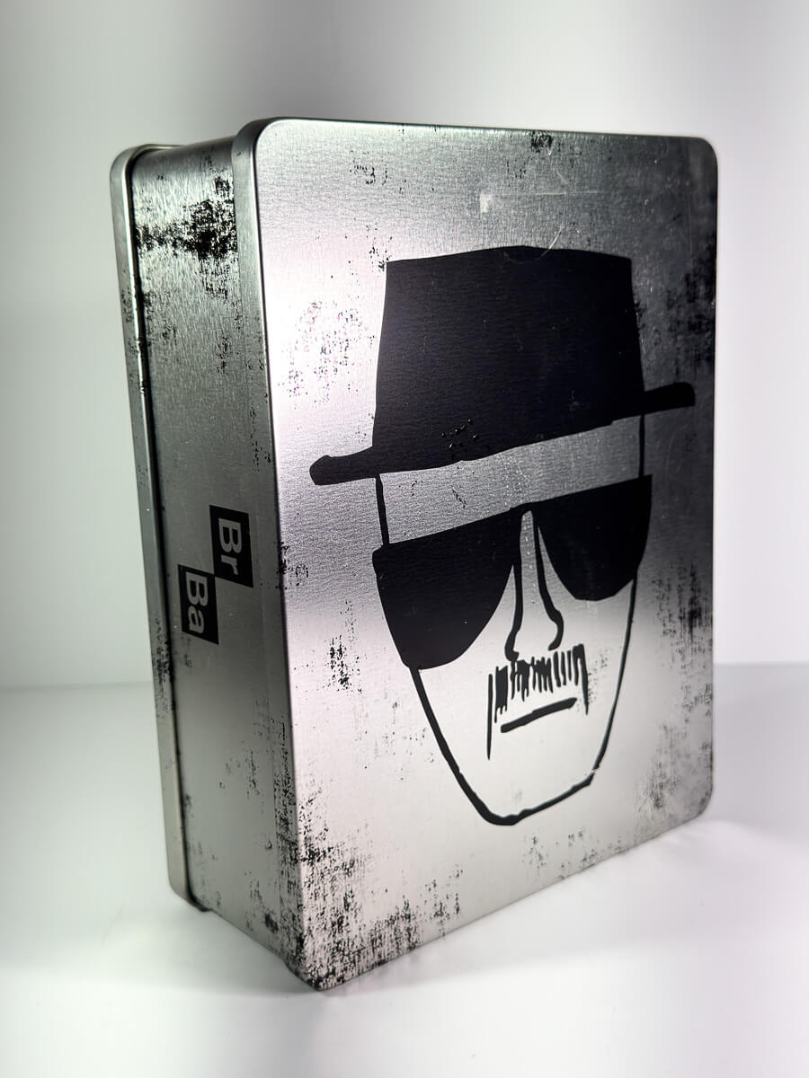 Forside til Breaking Bad – The Complete Series Steelbook, bruktfilm hos nettbutikken Brukbar Film