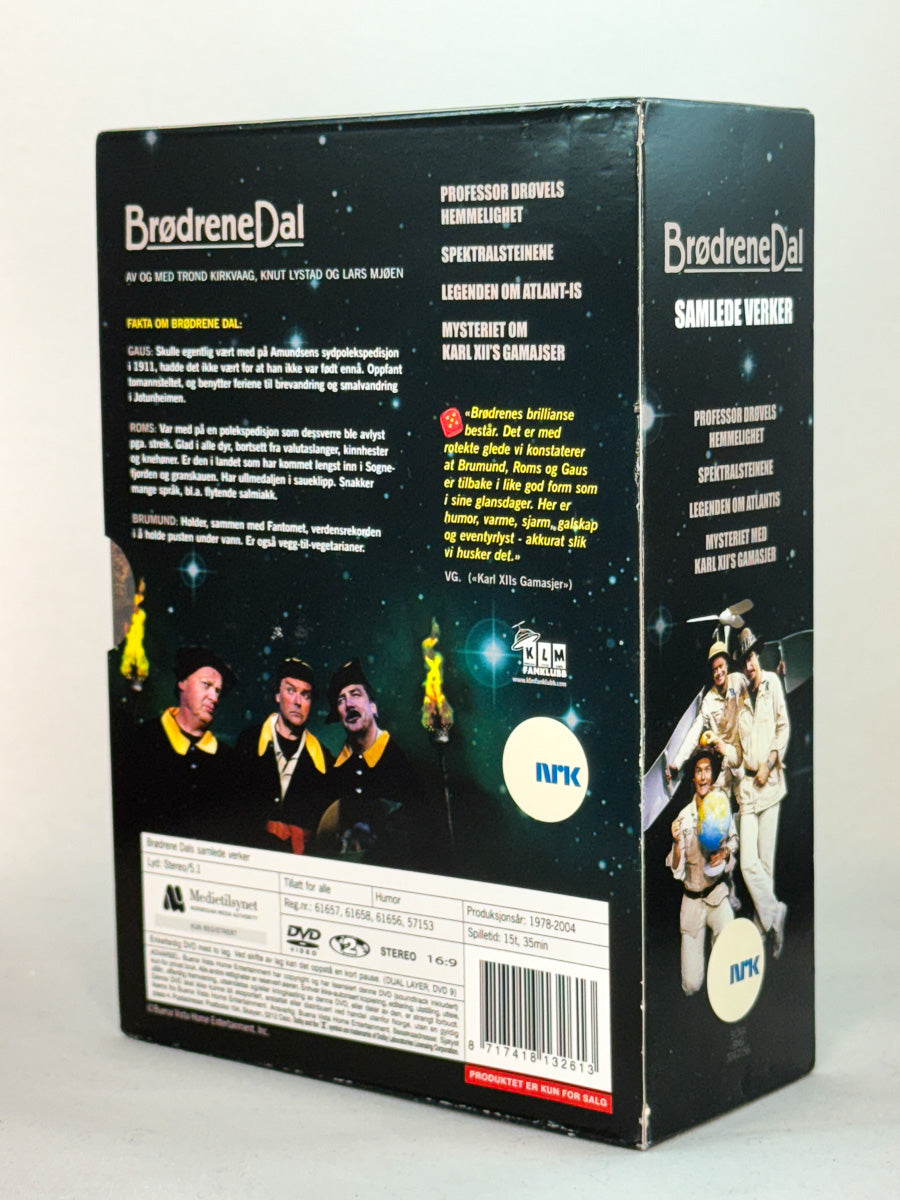 Bakside av DVD-cover til Brødrene Dal – Samlede verker – inneholder alle fire serier fra NRK, norsk komiklassiker i samlet utgave på brukt DVD hos Brukbar Film.
