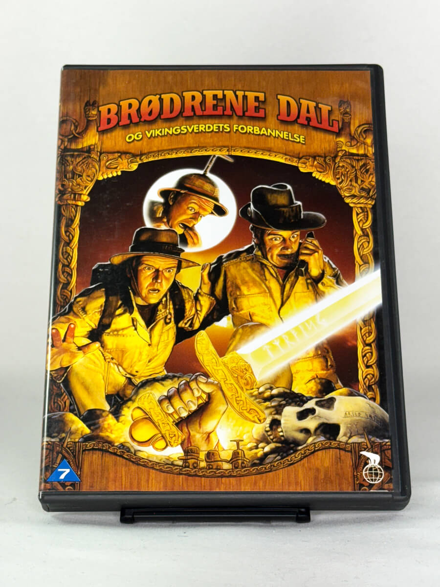 DVD-forside til filmen Brødrene Dal og vikingsverdets forbannelse
Originalt cover brukt for produktbilde i nettbutikken Brukbar Film