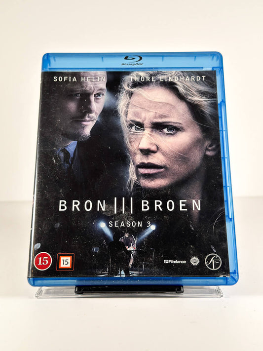 Forside av cover til Broen – Season 3 på Blu-ray