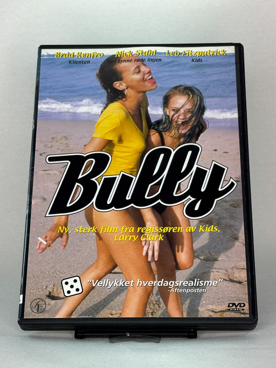 Brukt DVD-film Bully – forside av cover til Larry Clarks kontroversielle drama, tilgjengelig hos Brukbar Film