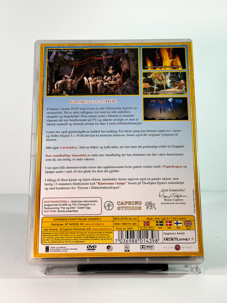Bakside av cover til caprinos eventyrlige verden 4 – gutten som kappåt med trollet papirdragen klatremus i knipe den standhaftige tinnsoldat, bruktfilm på DVD hos Brukbar Film