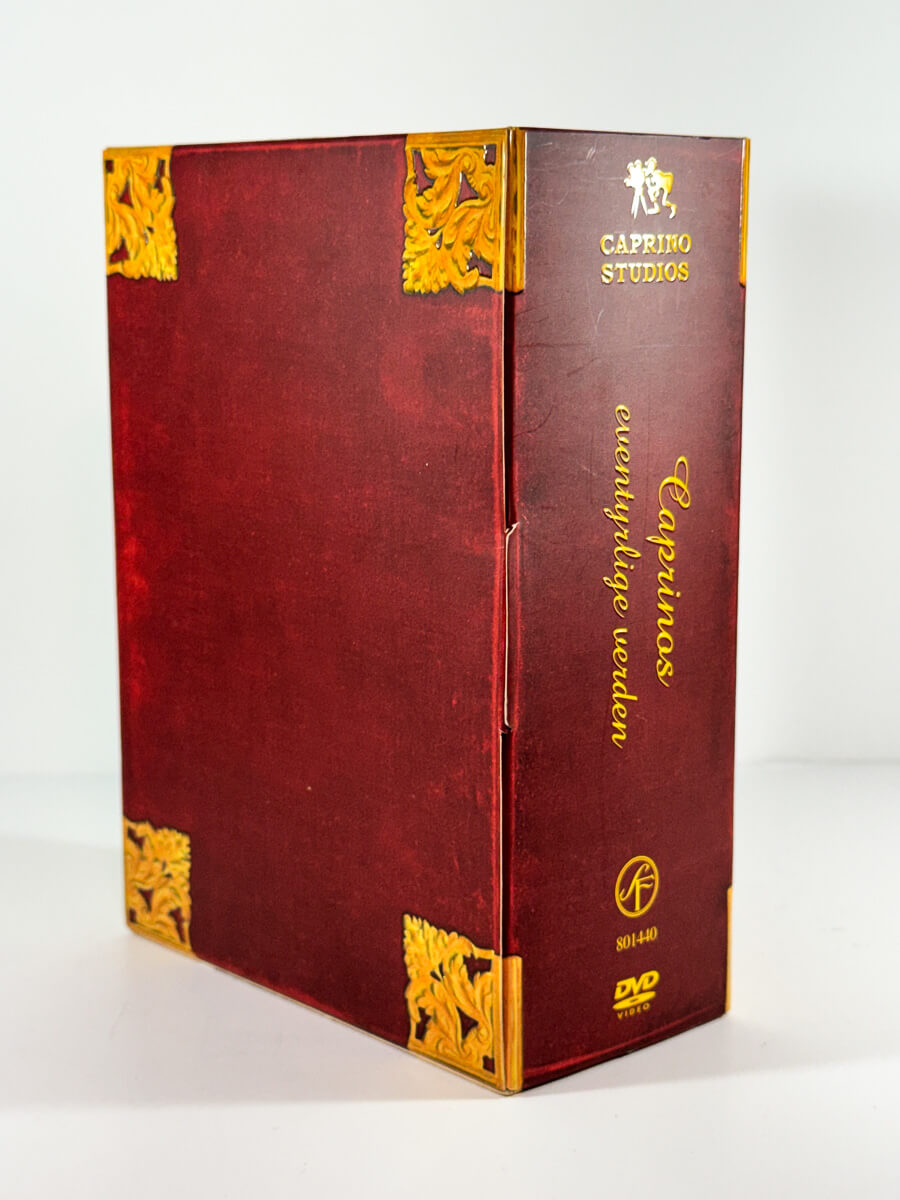 Bakside til samleboksen til Ivo caprinos eventyrlige verden, brukt DVD samleutgave hos Brukbar Film 