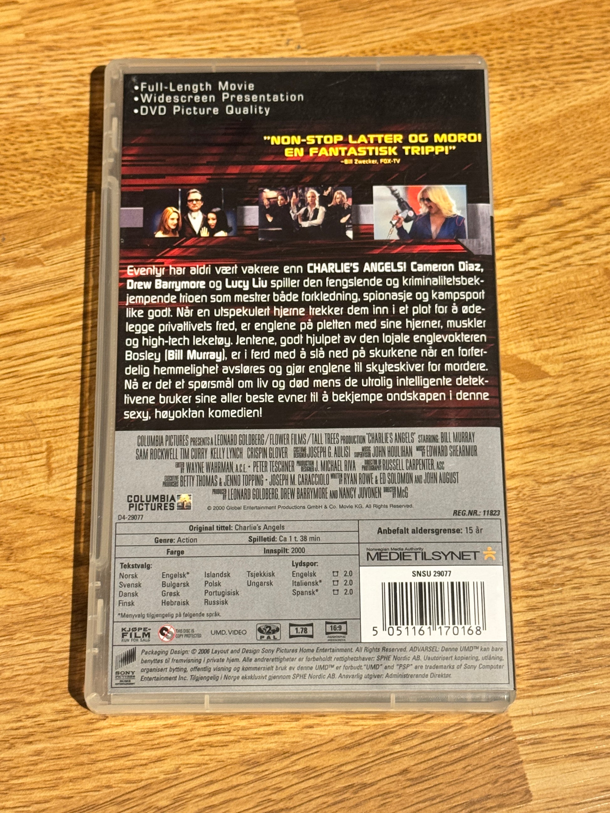Bakside av cover til Charlie’s Angels, PSP UMD-utgivelse