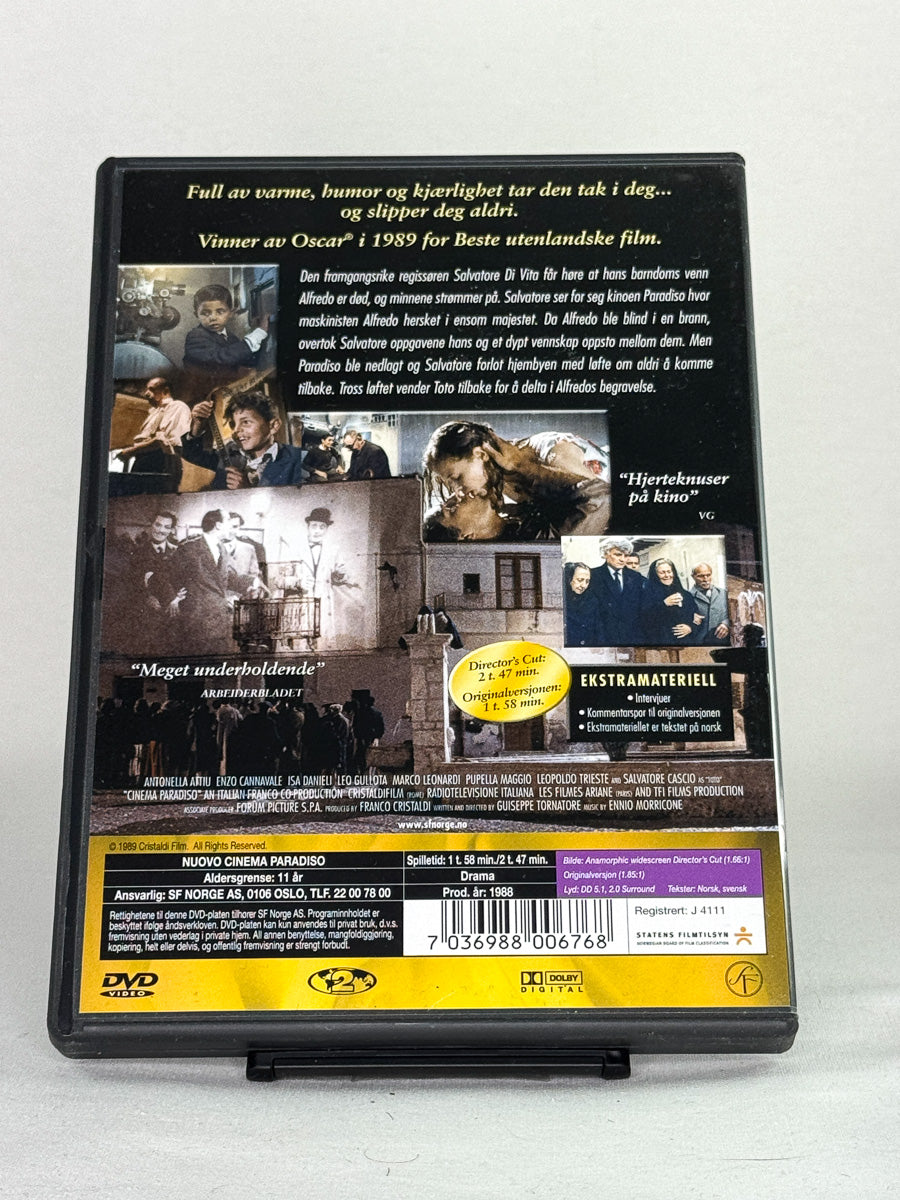 Bakside av DVD-cover til Cinema Paradiso – brukt DVD med filmomtale, ekstrainnhold og spesifikasjoner, Brukbar Film