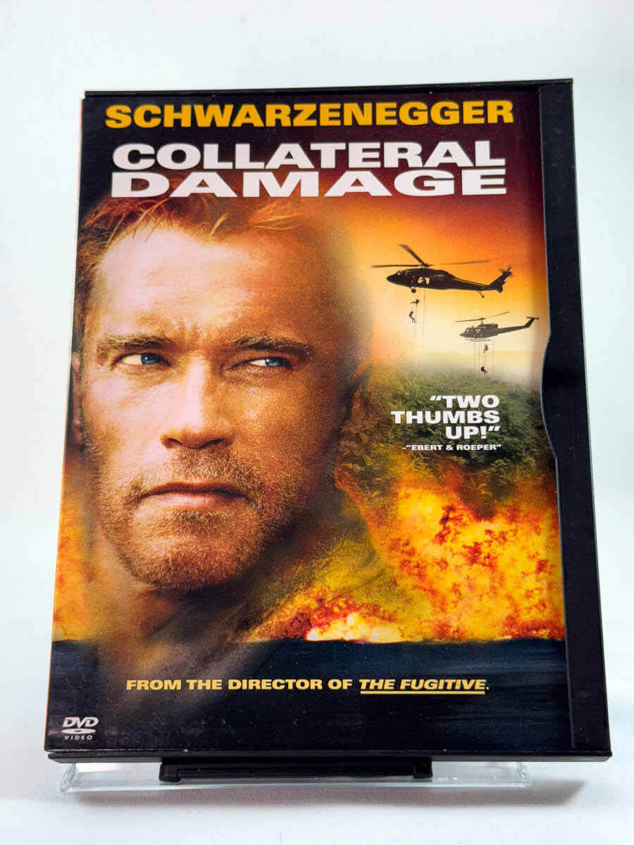 Forside av DVD-utgaven av Collateral Damage, bruktfilm hos nettbutikken Brukbar Film