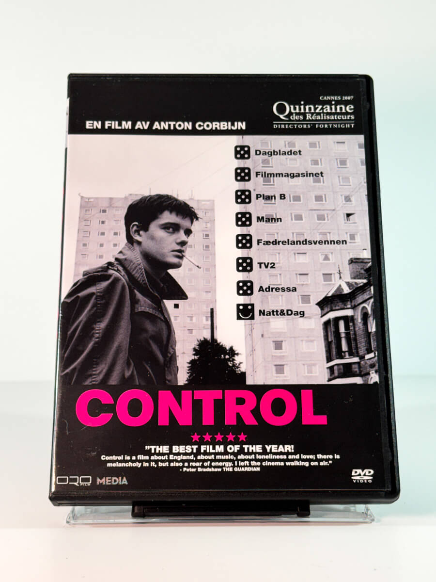 Forside av cover til Control, brukt original DVD hos Brukbar Film