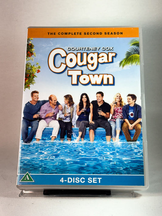 Forside av DVD-cover for Cougar Town sesong 2, brukt DVD hos Brukbar Film