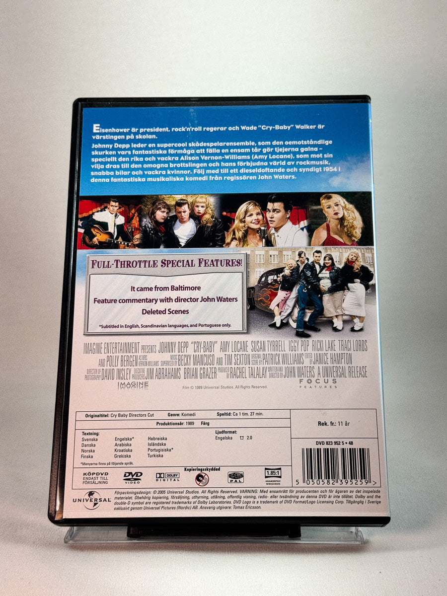 Bakside av cover til Cry-Baby, bruktfilm hos nettbutikken Brukbar Film