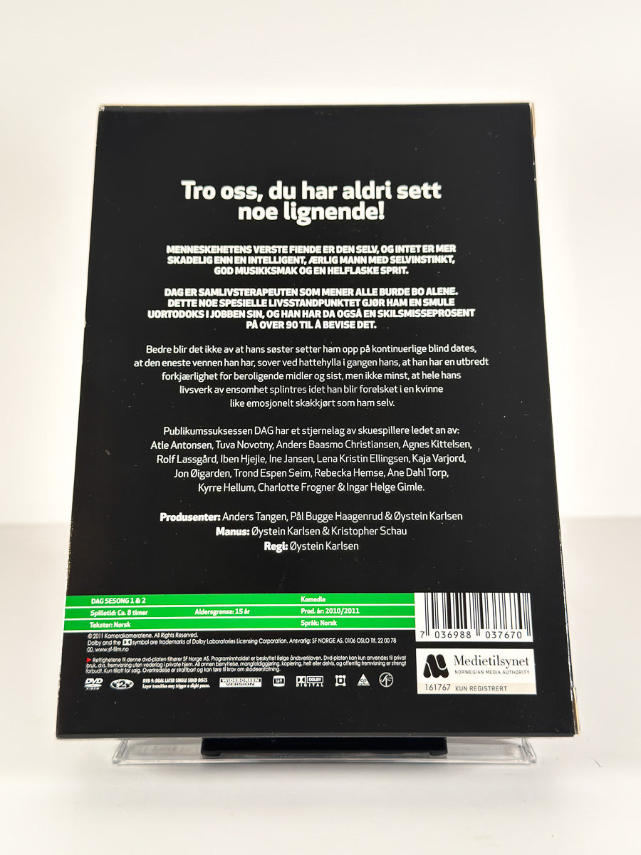 Bakside av cover til Dag – Sesong 1 & 2 på DVD