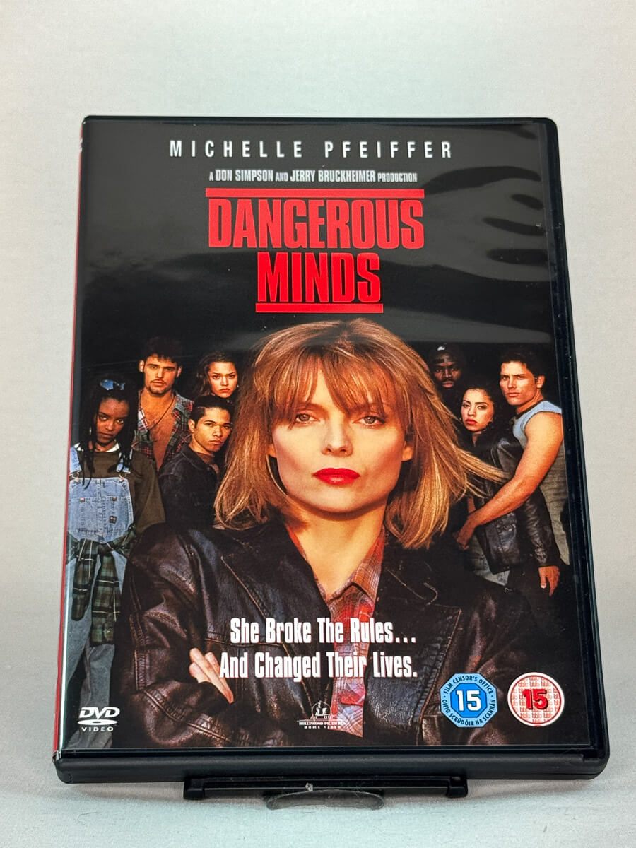 Forside av DVD-cover til Dangerous Minds, brukt DVD hos Brukbar Film