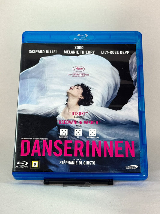 Forside av Danserinnen Blu-ray-cover – brukt drama med Soko og Lily-Rose Depp, tilgjengelig hos Brukbar Film