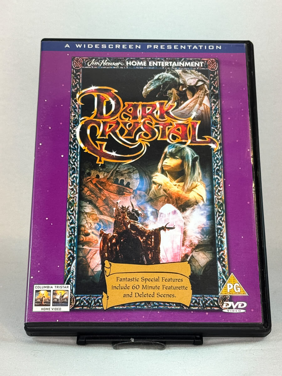Forside av DVD-cover til Dark Crystal, bruktfilm på DVD hos Brukbar Film