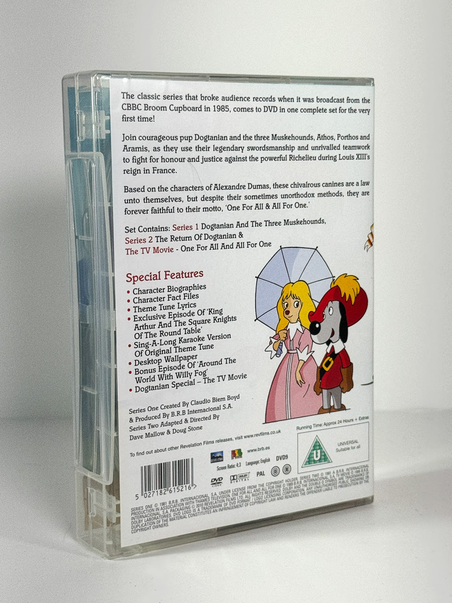Bakside av cover til D’Artagnan og de tre musketerer – Samleboks, bruktfilm hos nettbutikken Brukbar Film
