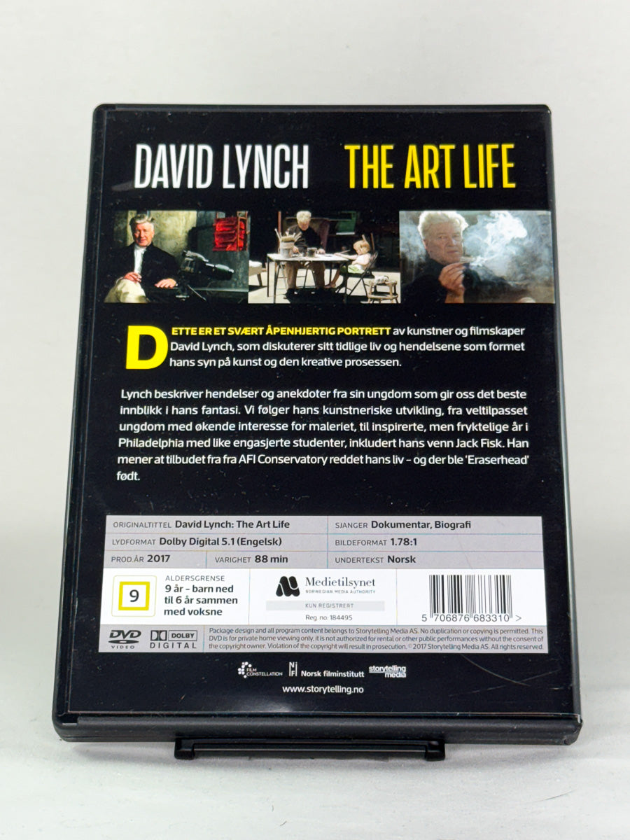 DVD-bakside til filmen David Lynch: The Art Life
Baksiden viser info, spesifikasjoner og eventuell ekstratekst – produktbilde fra nettbutikken Brukbar Film