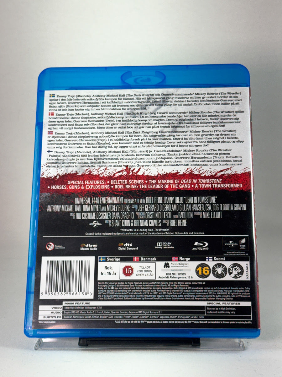 Bakside av Blu-ray-cover til Dead in Tombstone – hevn, blod og overnaturlige krefter i vill vest, Blu-ray hos Brukbar Film.