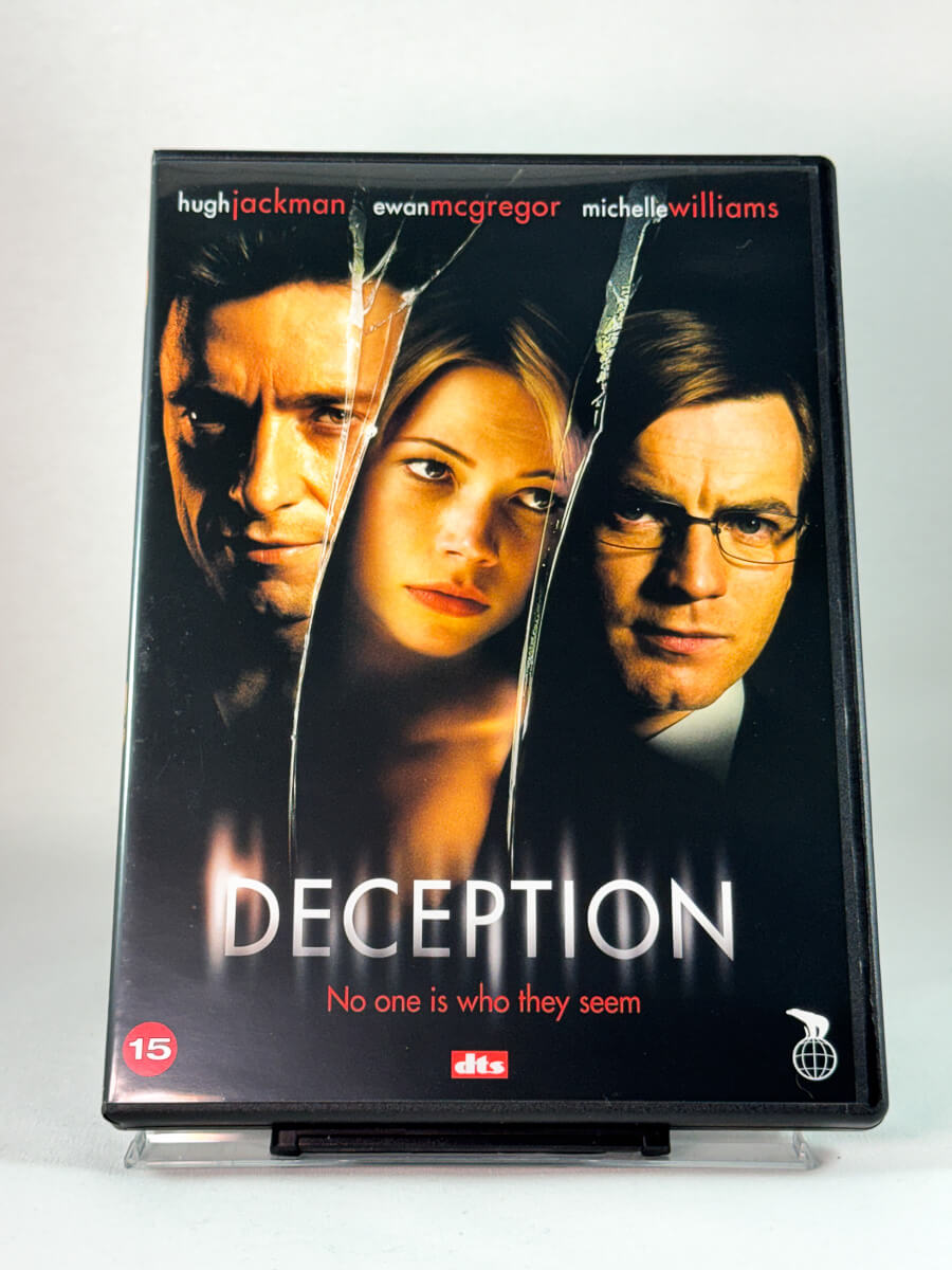 Forside av cover til Deception, bruktfilm hos nettbutikken Brukbar Film